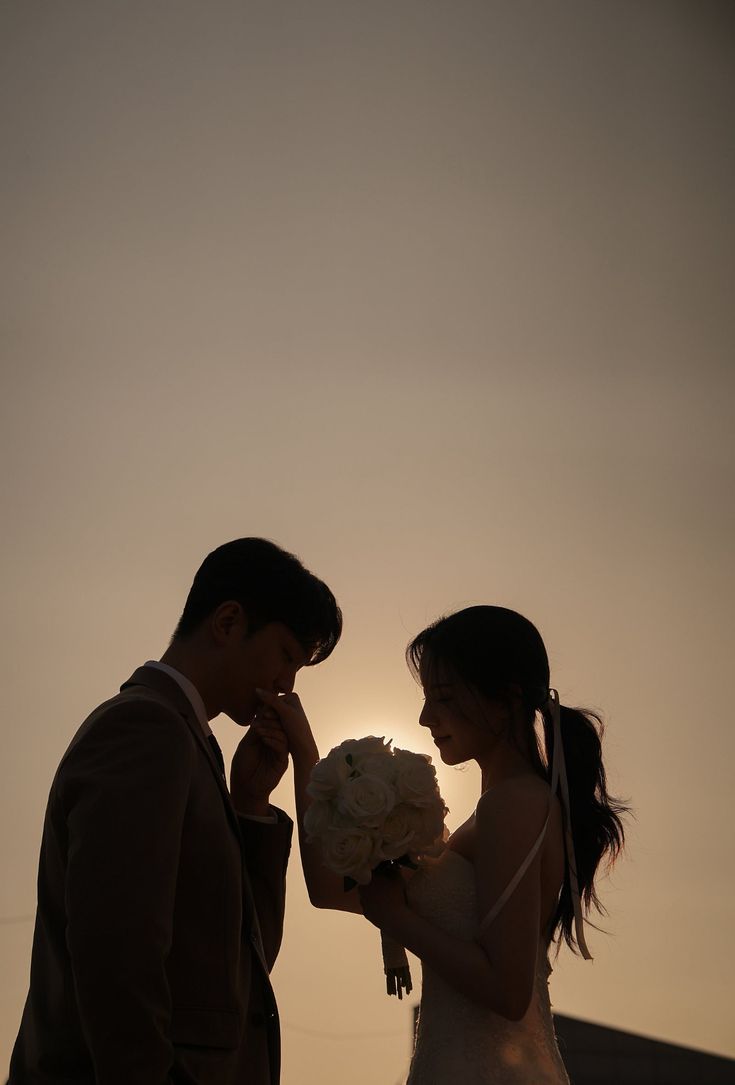 Giá Như Khi Ấy Tôi Đợi Anh